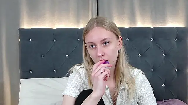 RachaelCute élő XXX-chatje