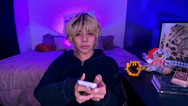 XXX chat uživo modela Aronn_44