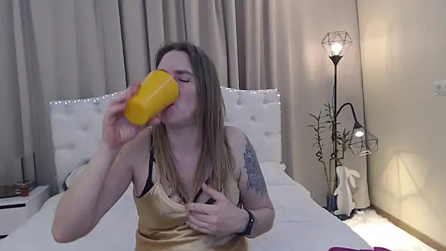 TessaDaybreak's Live XXX Chat