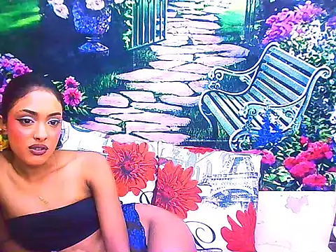 IndianPretty14u2Luv's Live XXX Chat