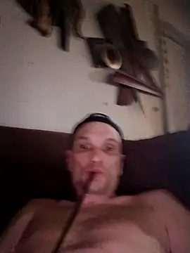 Stroudiowa72's Webcam Show