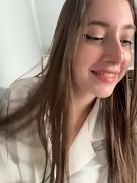 XXX chat uživo modela BOOMFOXY