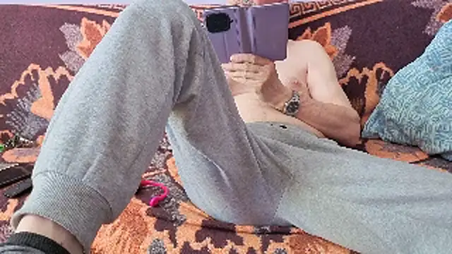 В ебкам-шоу cumloverboyxx69