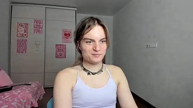 milliKira006n Webbikameraesitys