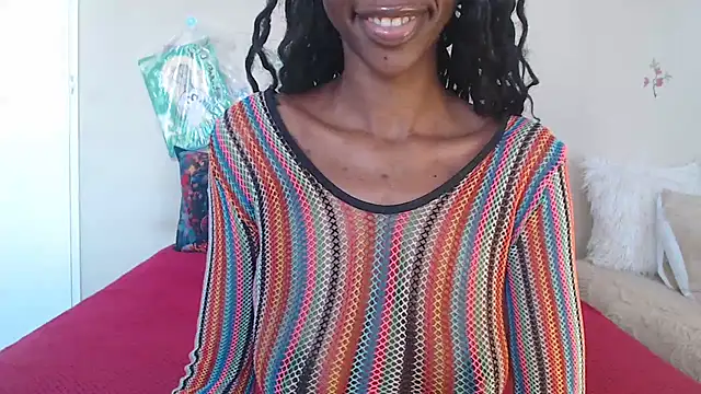 Blacktittiex02 Adlı Modelin Canlı XXX Sohbeti