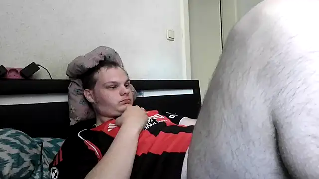 Nicolasjlhkjzl's Webcam Show