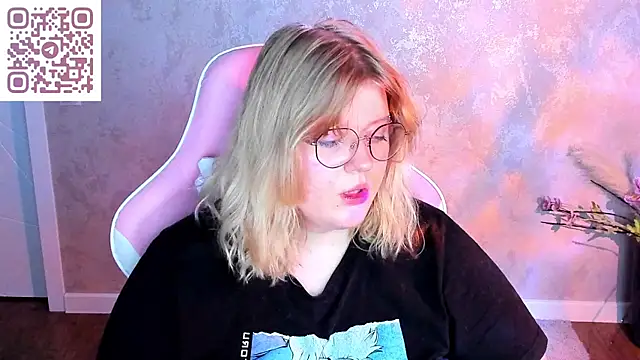 luna_c0ra's Live XXX Chat
