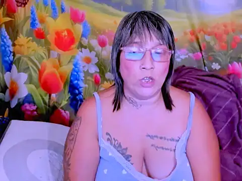 Živý XXX chat indianroxy