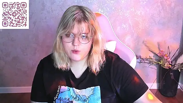 luna_c0ra live XXX chat