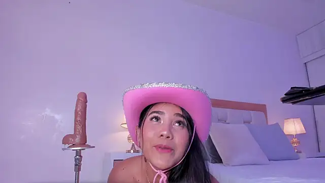 Онлайн чат XXX mia_hank