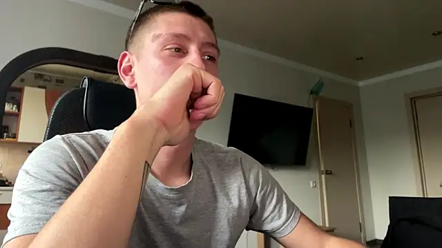 Keksik_ – webcam-show
