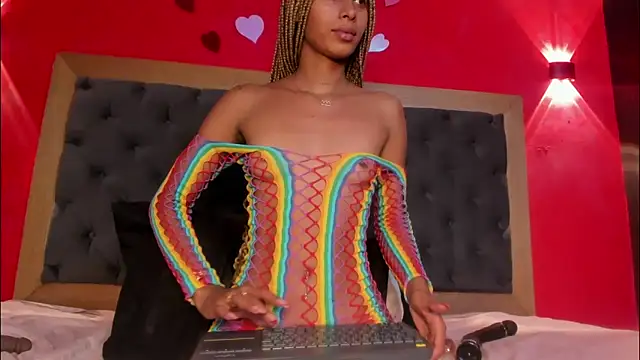 YayaHilton 现场XXX聊天