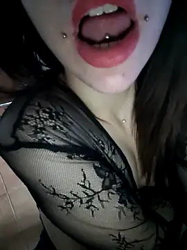 Czat XXX na żywo – Mini_Muffin1