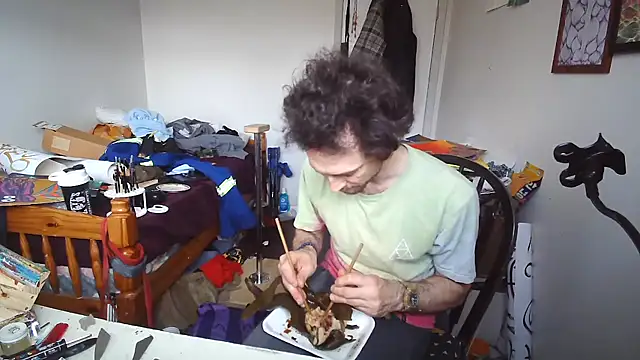 JohnnyMoves webkamerás műsora