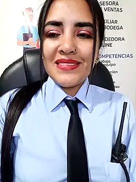 Chat XXX en directo de MAYE__13