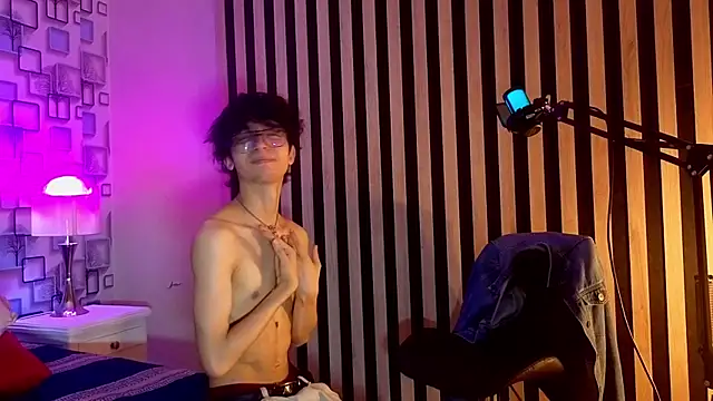 Twink_Sebas7 – webcam-show