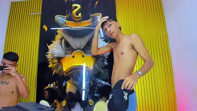 Guys_Latino_Hot: вебкам-шоу