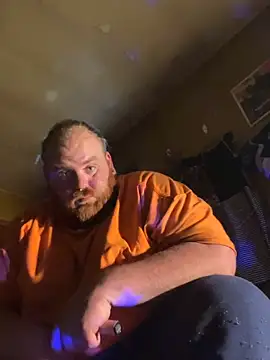 Bigfarmdaddy69 Webcam-Show