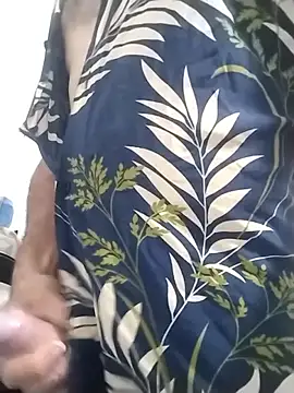esterfour40 Show in webcam