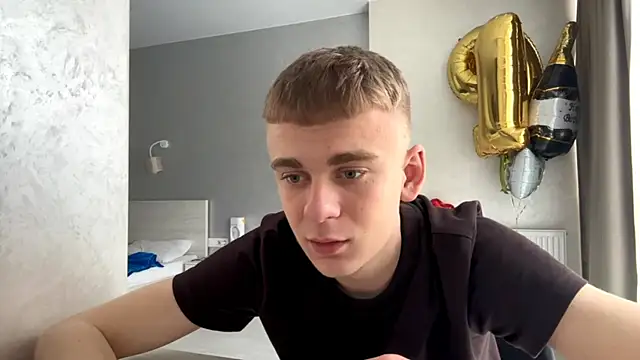 SoloFury Live XXX Chat