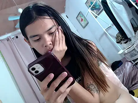 itsmekyrie Pertunjukan Webcam