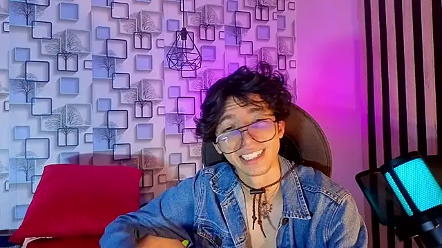 Chatroom XXX en direct de Twink_Sebas7
