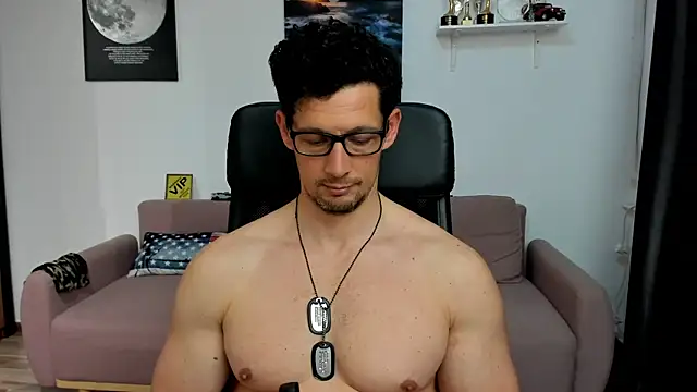BrutusK08 라이브 XXX 채팅