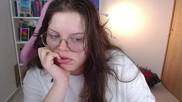 Gabiwaifu Chat XXX live