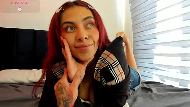 Chat +18 de melanie_roux__ ao vivo