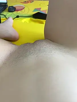 JuicyGamess' Live XXX Chat