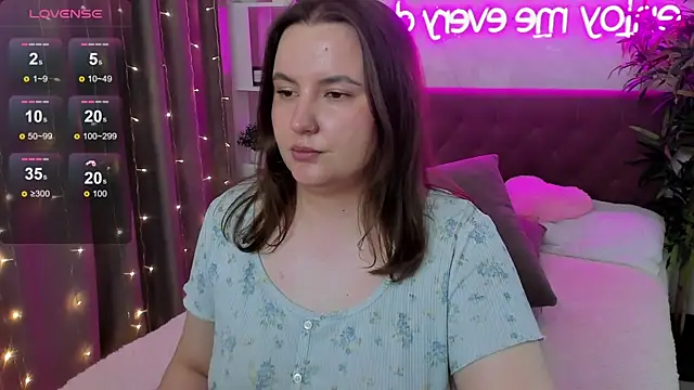 FeralPeach élő XXX-chatje