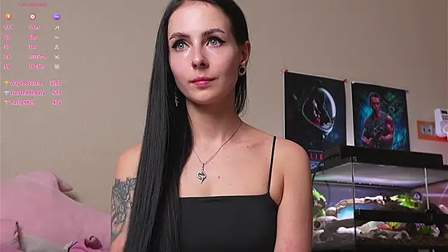 YaraAveiri Chat XXX in diretta