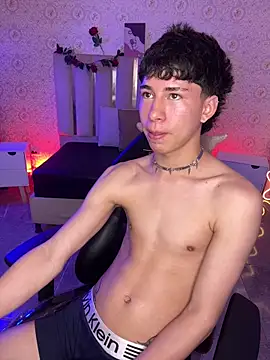 kaelwolf_tay's Webcam Show