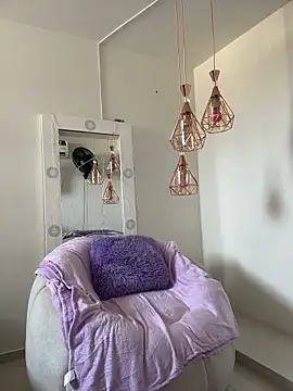 Chat +18 de ViankaRose ao vivo