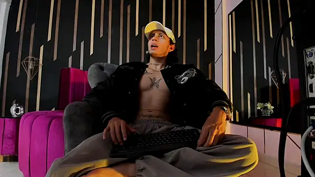 Вебкам-шоу JayTaylorr