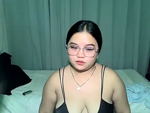 cutie_zia Pertunjukan Webcam