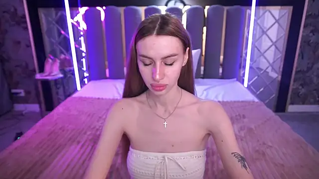 Snow_WhiteeeX Adlı Modelin Canlı XXX Sohbeti