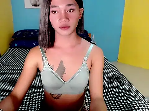 Petite_HugeCock Live XXX Chat