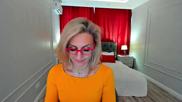XXX chat uživo modela MuseOfStage