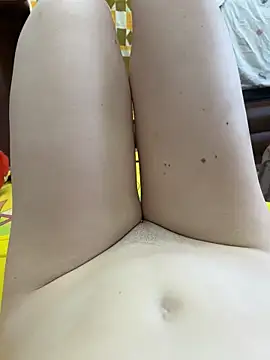 JuicyGamess' Webcam Show