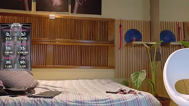 Eli666uwu's Live XXX Chat
