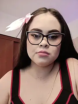 LolaVillalobos' Live XXX Chat