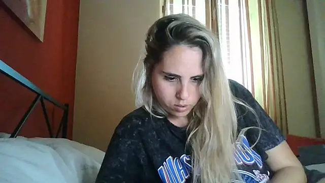 Вебкам-шоу Emilyvuxa