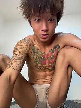 luo-77 网络视讯表演