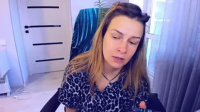 AlexiaDarren's Live XXX Chat
