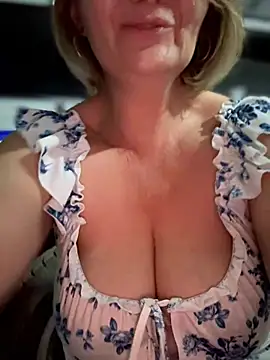 LadiNika Live XXX-Chat