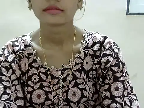 Kulsum_S 即時 XXX 聊天