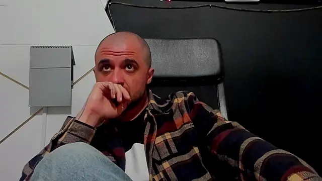 JamesMyerss' Live XXX Chat