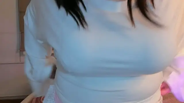GoldenNudge's Webcam Show