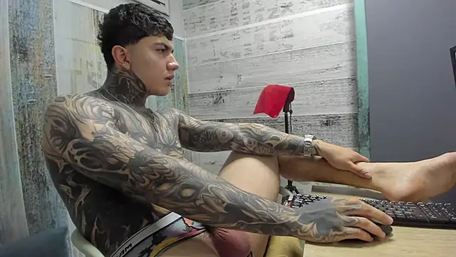 Gury_tattoo's Live XXX Chat